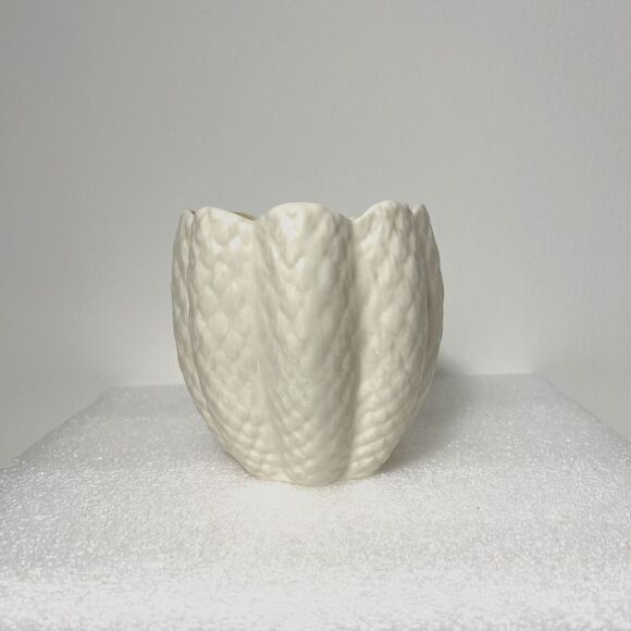 Vintage Belleck Cobb Tulip Luster Vase, Luster Yellow Ribbon Creamer, Sugar Bowl - Picture 2 of 14